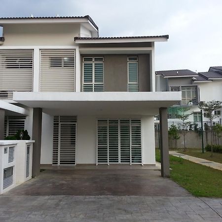 Masayu Putrajaya Homestay Zewnętrze zdjęcie